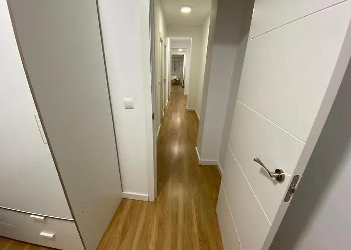 Апартаменти En Pleno Centro De Con Vistas Al Castillo!!!